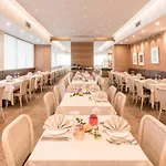 فندق Katja 4*