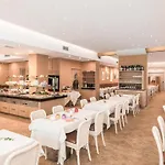 فندق Katja