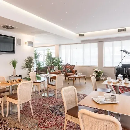 卡佳酒店 4* 比比翁