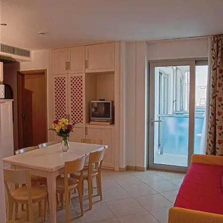 Отель Katja Бибионе