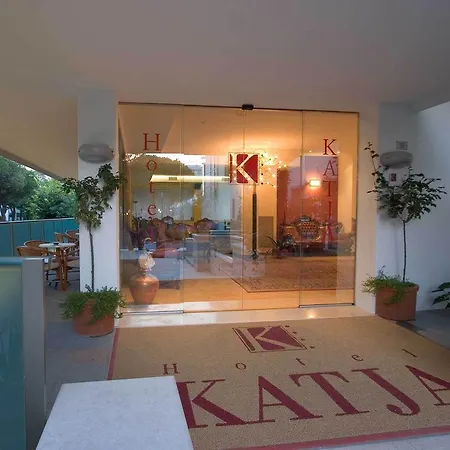 Katja 호텔 4*